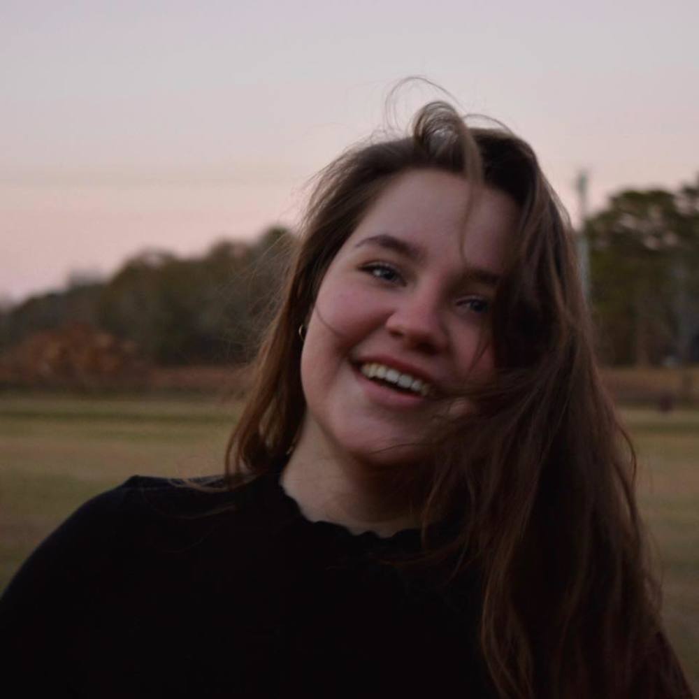 Meet your Posher, Lacey